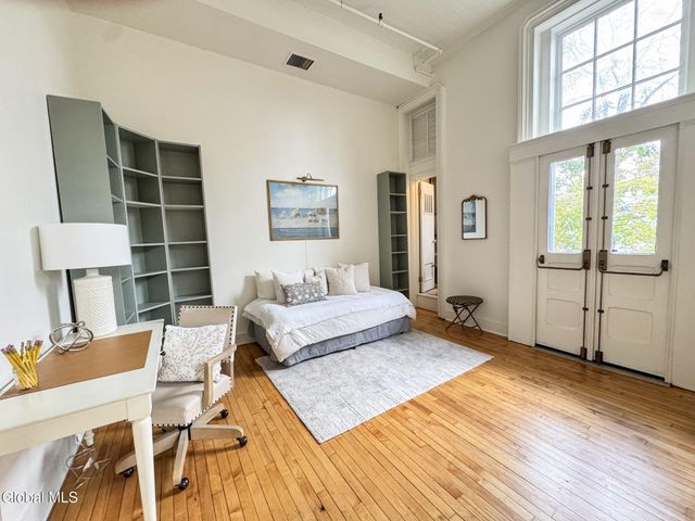 409 Madison Avenue 102, Albany, NY 12210