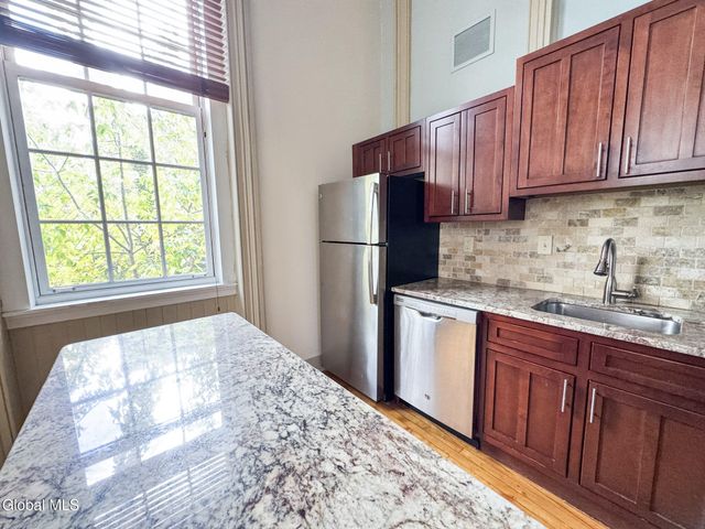 409 Madison Avenue 102, Albany, NY 12210