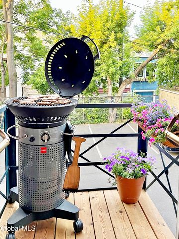 409 Madison Avenue 102, Albany, NY 12210