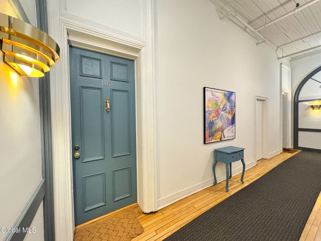 409 Madison Avenue 102, Albany, NY 12210