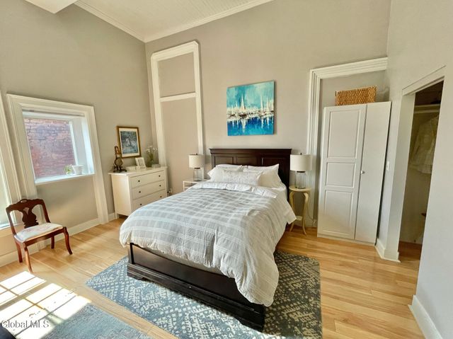 409 Madison Avenue 102, Albany, NY 12210