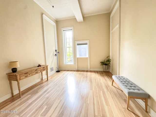 409 Madison Avenue 102, Albany, NY 12210