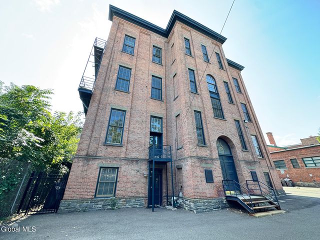 409 Madison Avenue 102, Albany, NY 12210