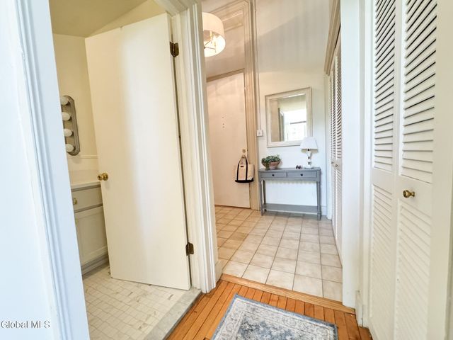 409 Madison Avenue 102, Albany, NY 12210