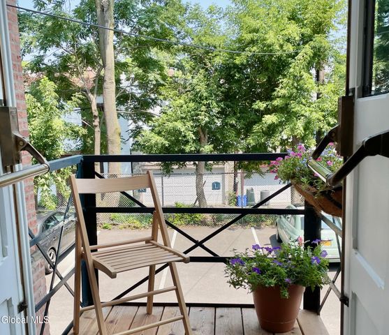 409 Madison Avenue 102, Albany, NY 12210