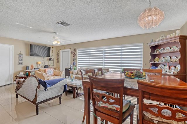 2886 Fernley Drive E 5, West Palm Beach, FL 33415