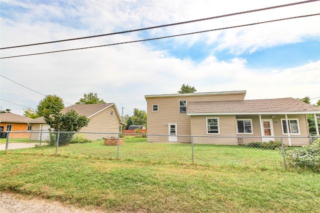 735 Carroll Drive SE, Cedar Rapids, IA 52403