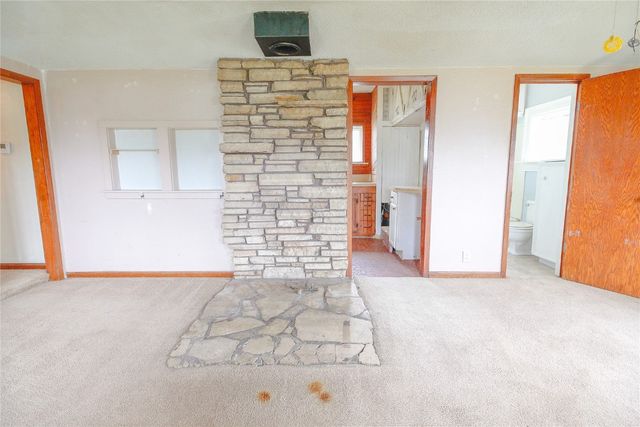 735 Carroll Drive SE, Cedar Rapids, IA 52403