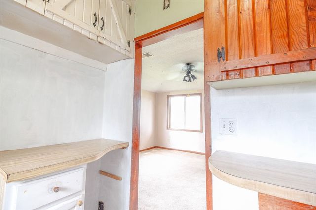 735 Carroll Drive SE, Cedar Rapids, IA 52403