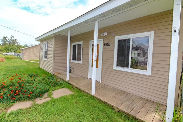 735 Carroll Drive SE, Cedar Rapids, IA 52403