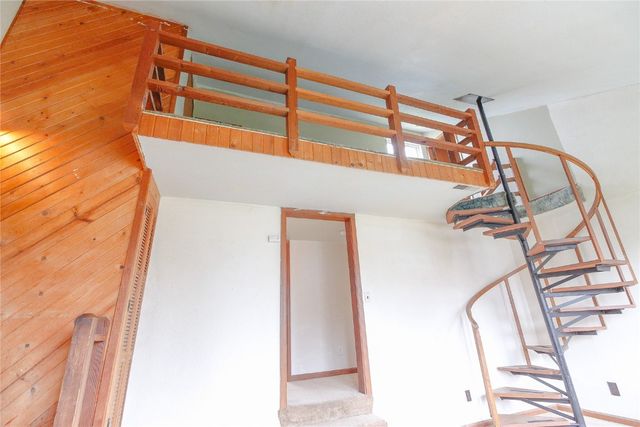 735 Carroll Drive SE, Cedar Rapids, IA 52403