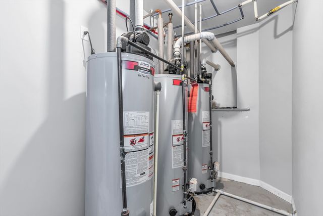 202 Broadway 2-3, Lawrence, MA 01840