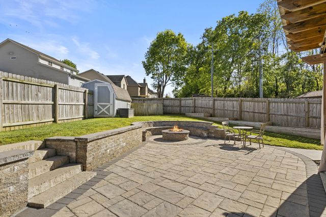 102 Waterside Drive, Georgetown, KY 40324