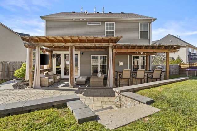 102 Waterside Drive, Georgetown, KY 40324