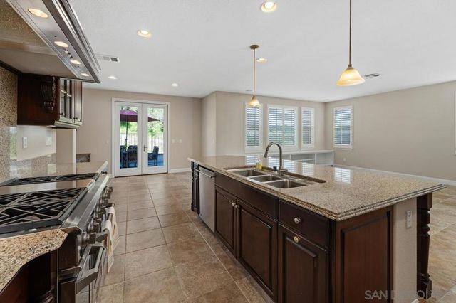 6376 Huntington Dr, Carlsbad, CA 92009