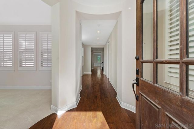 6376 Huntington Dr, Carlsbad, CA 92009