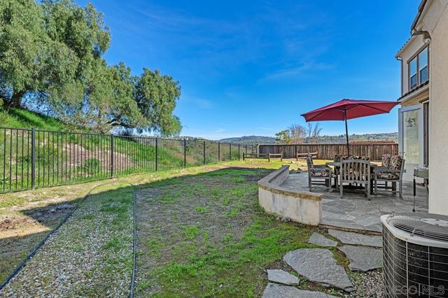 6376 Huntington Dr, Carlsbad, CA 92009