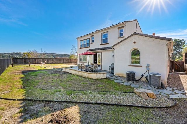 6376 Huntington Dr, Carlsbad, CA 92009