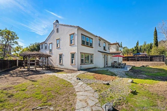 6376 Huntington Dr, Carlsbad, CA 92009