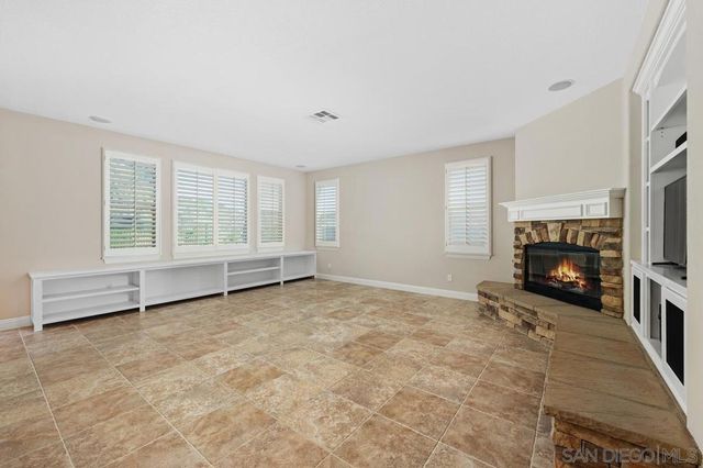 6376 Huntington Dr, Carlsbad, CA 92009