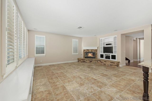 6376 Huntington Dr, Carlsbad, CA 92009