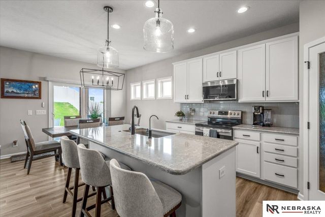 10414 S 209 Street, Gretna, NE 68028