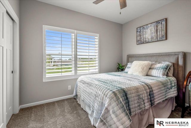 10414 S 209 Street, Gretna, NE 68028