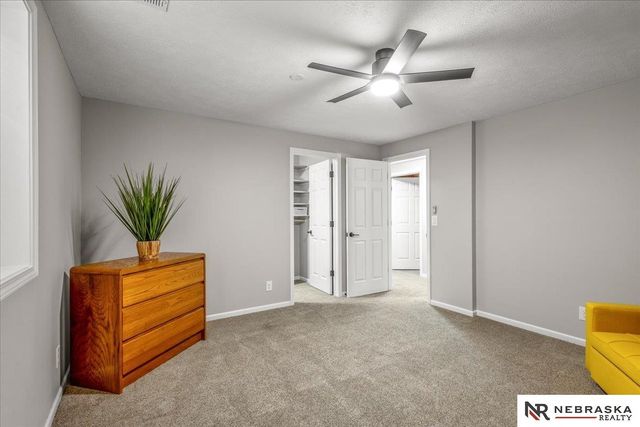 10414 S 209 Street, Gretna, NE 68028