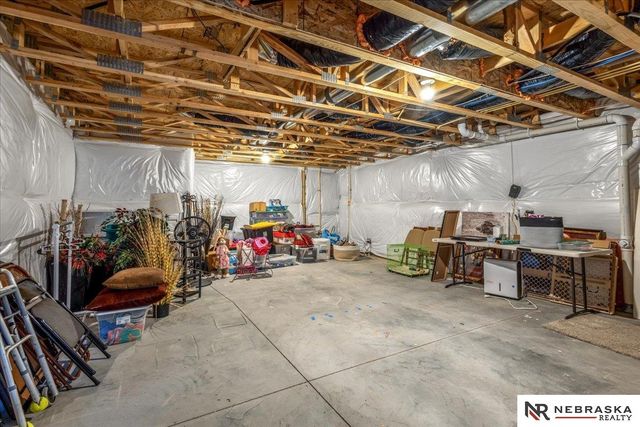 10414 S 209 Street, Gretna, NE 68028
