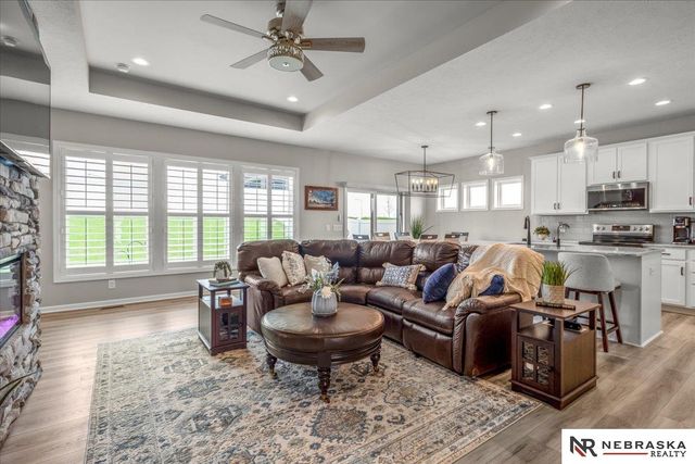 10414 S 209 Street, Gretna, NE 68028