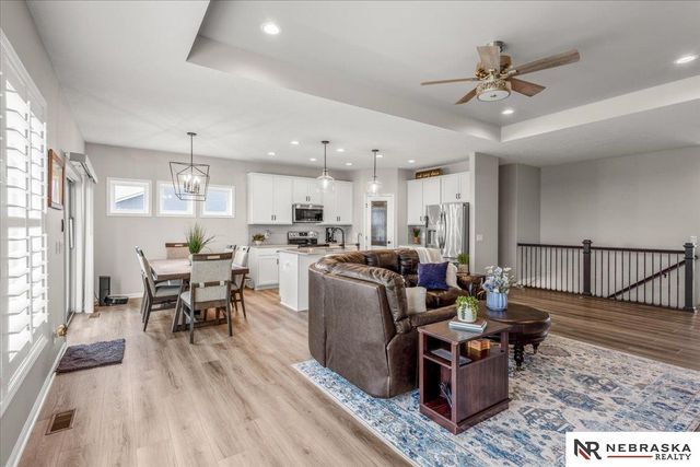 10414 S 209 Street, Gretna, NE 68028