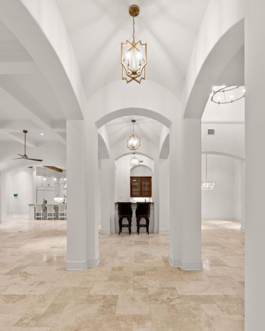 10 Maroon Creek Court, The Woodlands, TX 77389