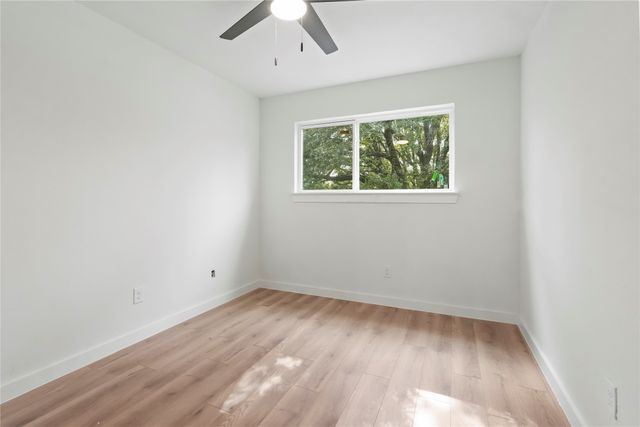 1934 Creek Wood Court, Irving, TX 75060