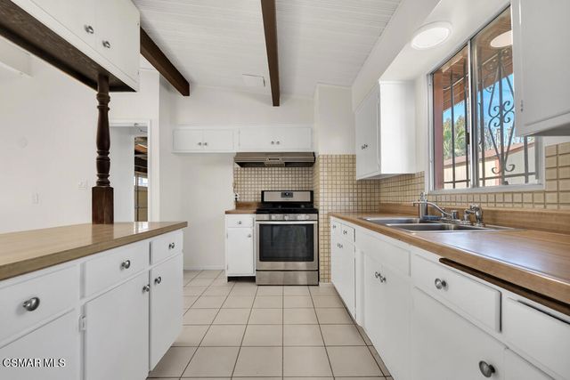 17937 Keswick Street, Reseda, CA 91335