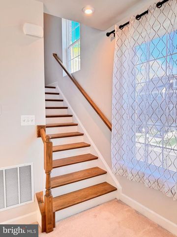 10851 FOXTROT CIR, Upper Marlboro, MD 20772