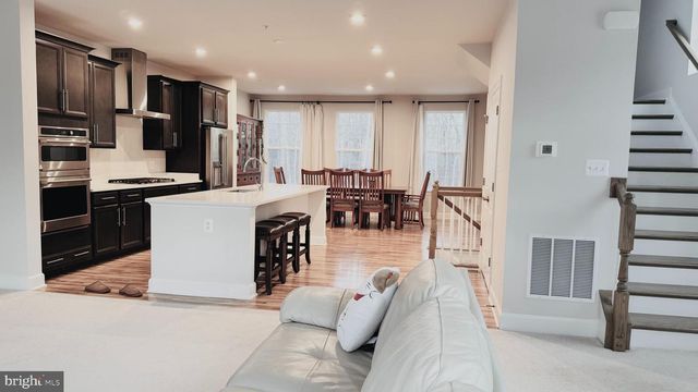 10851 FOXTROT CIR, Upper Marlboro, MD 20772
