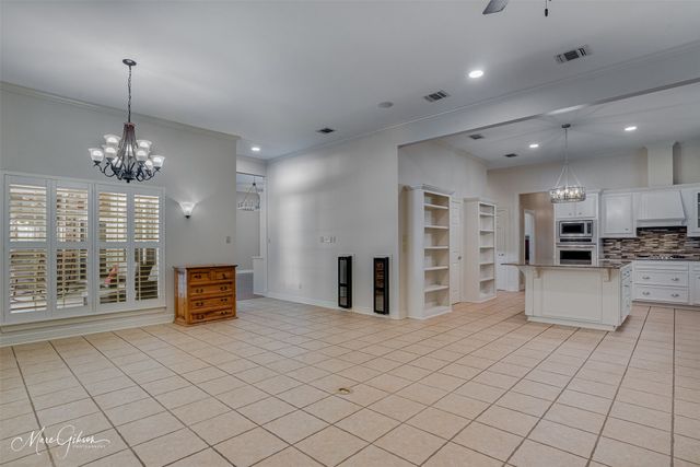 9692 Norris Ferry Road, Shreveport, LA 71106