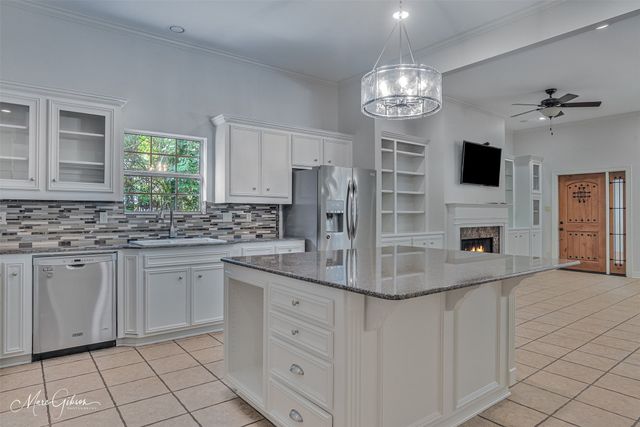 9692 Norris Ferry Road, Shreveport, LA 71106