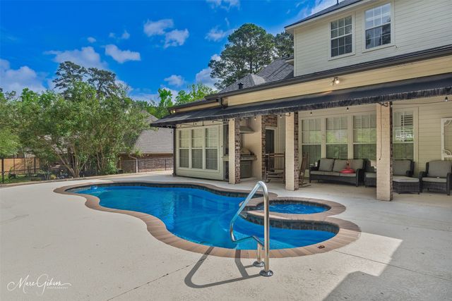9692 Norris Ferry Road, Shreveport, LA 71106
