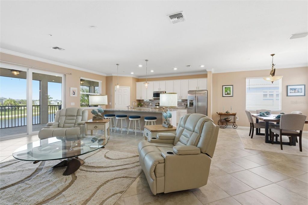 Image 14 of property listing at 14017 BLACK BEAUTY DRIVE 322, Punta Gorda, FL 33955