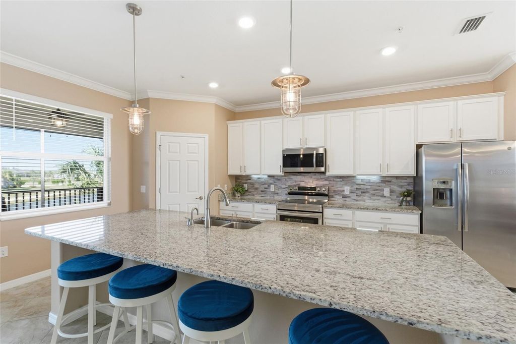 Image 8 of property listing at 14017 BLACK BEAUTY DRIVE 322, Punta Gorda, FL 33955