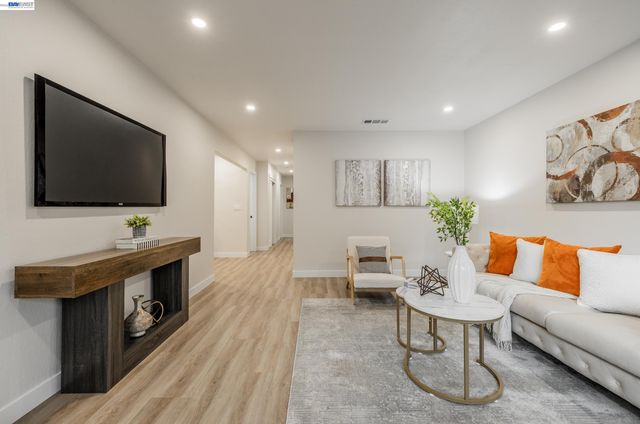 4535 Lobos Ave, San Jose, CA 95111