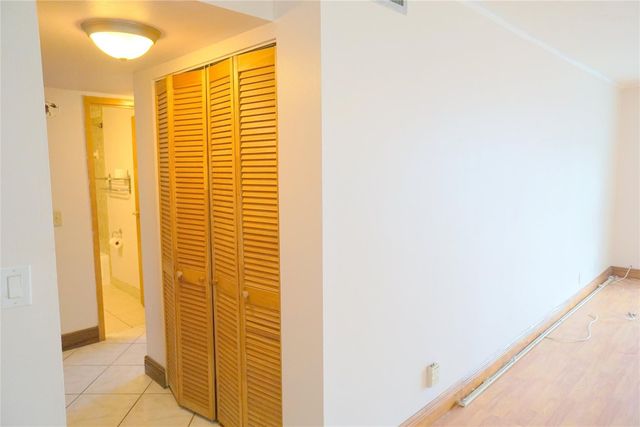 2821 Somerset Drive 203, Lauderdale Lakes, FL 33311