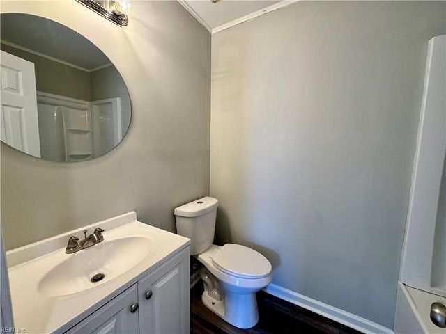 932 Wilson LN, Hampton, VA 23663