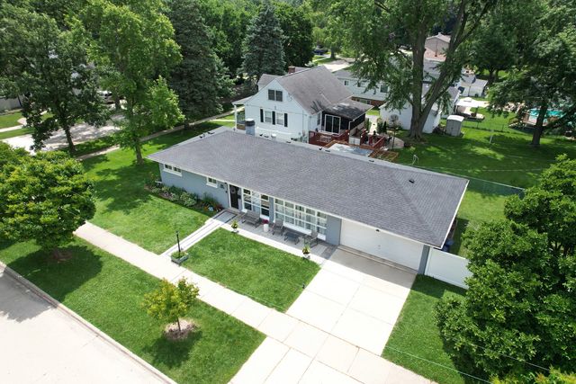 323 E Taylor Road, Lombard, IL 60148