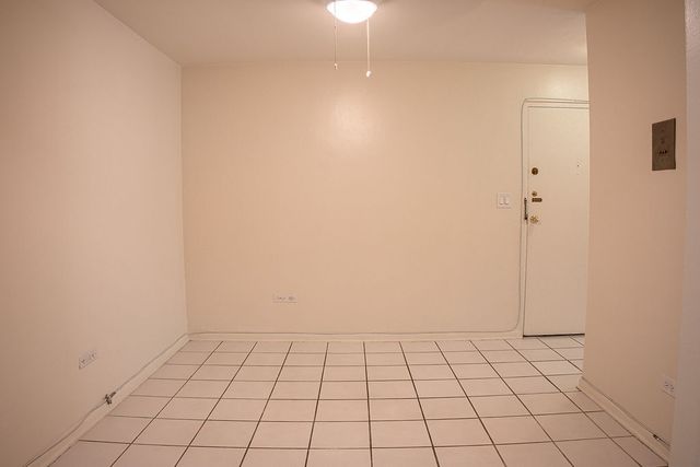 415 Wesley Avenue 24, Oak Park, IL 60302