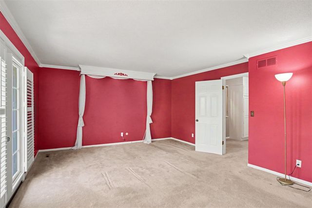 2454 W Collier Avenue 101, Grand Rapids, MI 49546