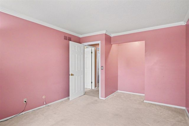 2454 W Collier Avenue 101, Grand Rapids, MI 49546