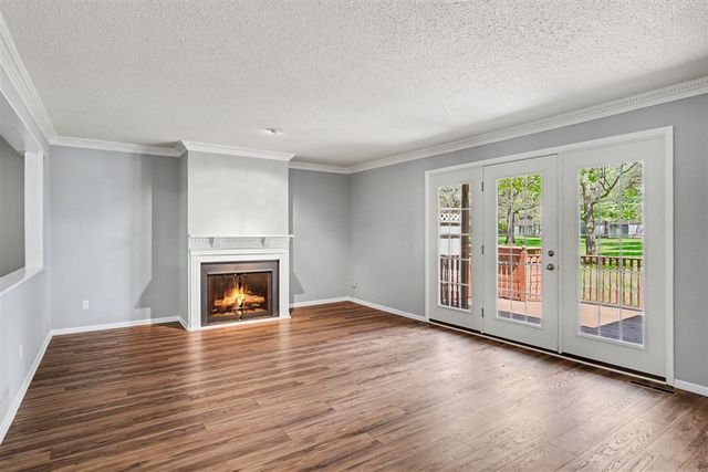 2454 W Collier Avenue 101, Grand Rapids, MI 49546