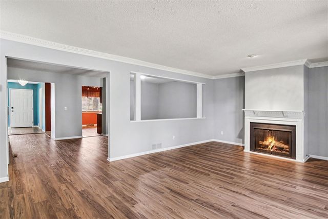 2454 W Collier Avenue 101, Grand Rapids, MI 49546